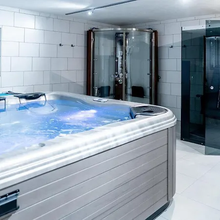 Land-gut-hotel Am Ring Hotel 3*