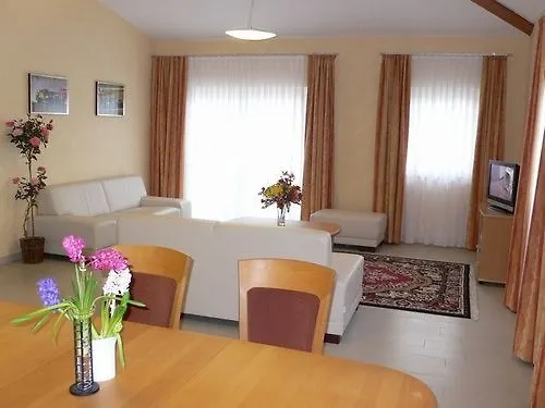 Land-gut-hotel Am Ring Meuspath